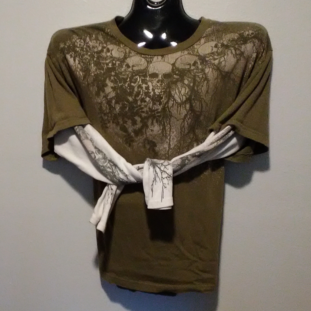 No boundaries Skull shirt.